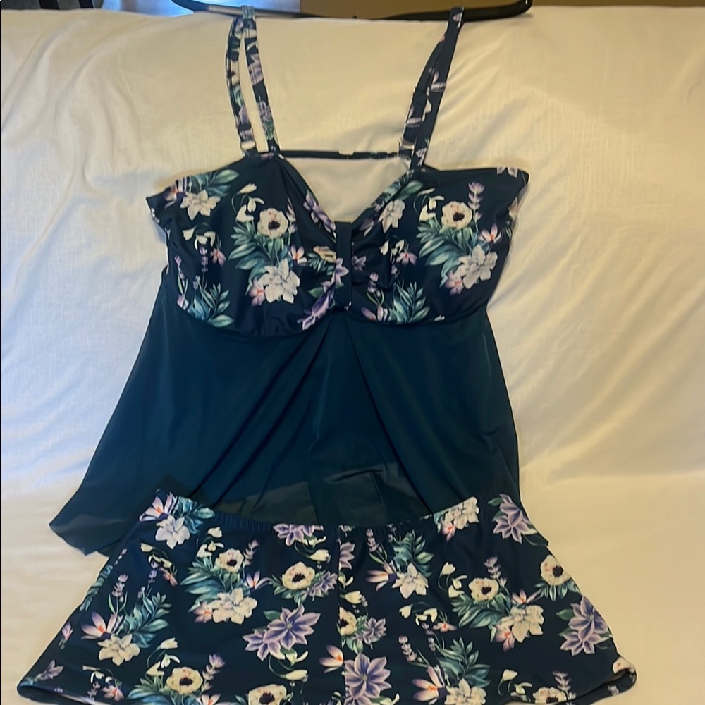 Summer Swimwear Set - Floral Pattern, Imperfection Inside. Size 3XL